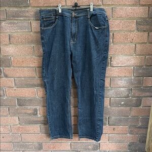 Makavi Blue Straight-Leg Jeans with Classic Fit Size 42 embroidered pockets